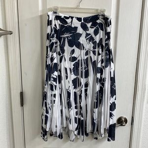 Large Maurices Skirt